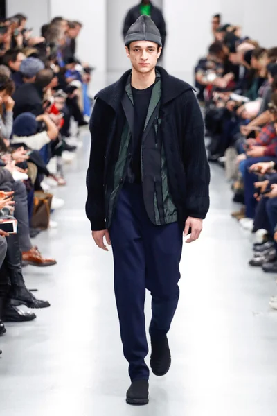 Look 29